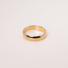 Load image into Gallery viewer, 14K Rose Gold Wedding Band 4.6 mm – Comfort Fit, Hypoallergenic, Timeless