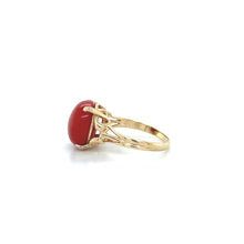 Load image into Gallery viewer, Vintage 14K Yellow Gold Red Jasper Cabochon Ring