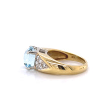 Load image into Gallery viewer, 18K Yellow Gold Aquamarine and Diamond Cocktail Ring
