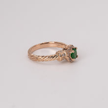 Load image into Gallery viewer, Vintage 14k Rose Gold Rope Design Oval Emerald and White Diamond Ring