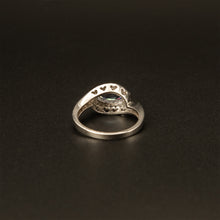 Load image into Gallery viewer, 14k White Gold 1CTW Marquise Tanzanite Ring with Diamonds