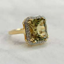 Load image into Gallery viewer, 18K Yellow Gold Turkish Diaspore Diamond Ring