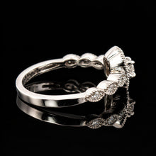 Load image into Gallery viewer, Exquisite Vintage 14K WG Floral Diamond Cluster Ring