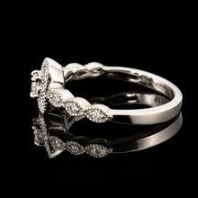 Load image into Gallery viewer, Exquisite Vintage 14K WG Floral Diamond Cluster Ring