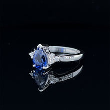 Load image into Gallery viewer, 18K White Gold 1.50ct Ceylon Sapphire and Diamond Ring