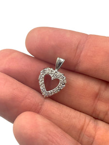 14K White Gold Heart Shaped .15ctw Diamond Pendant