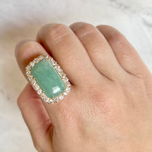 Load image into Gallery viewer, Antique 12K Yellow Gold Jade and Old Mine Cut Diamond Ring