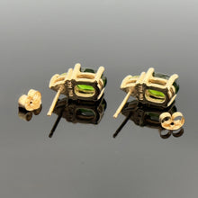 Load image into Gallery viewer, 14k Yellow Gold Peridot Stud Earrings