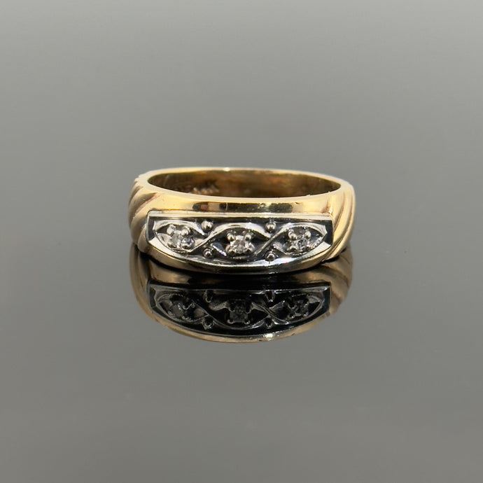 Vintage 1916 14k Yellow Gold and Diamond Ring