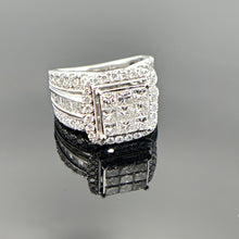 Load image into Gallery viewer, 10k White Gold Natural Diamond Engagement Ring