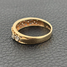Load image into Gallery viewer, Vintage 10k Yellow Gold Diamond Hearts Ring