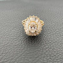 Load image into Gallery viewer, Vintage 14k Ballerina Cluster CZ Ring