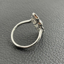 Load image into Gallery viewer, 18K White Gold Emerald &amp; Diamond Vintage Filigree Ring – Milgrain Detail