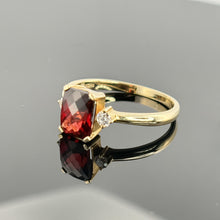 Load image into Gallery viewer, 14k Natural Garnet and Diamond Ring