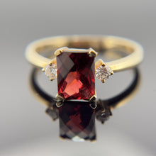 Load image into Gallery viewer, 14k Natural Garnet and Diamond Ring