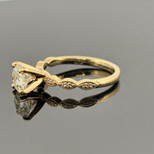 Load image into Gallery viewer, 18K Yellow Gold 1.05 Ct Diamond Engagement Ring