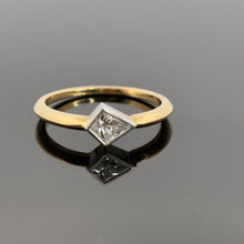 Load image into Gallery viewer, 18K Gold Kite-Set Princess Diamond Solitaire Ring