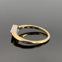 Load image into Gallery viewer, 18K Gold Kite-Set Princess Diamond Solitaire Ring