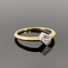 Load image into Gallery viewer, 18K Gold Kite-Set Princess Diamond Solitaire Ring