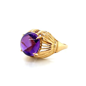 Art Deco 18K Yellow Gold Large Amethyst Cabochon Domed Ring