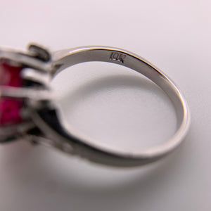 Vintage 10K White Gold Synthetic Oval Ruby Ring