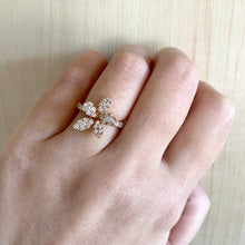 Load image into Gallery viewer, 18k Rose Gold .87ctw Diamond Flower Ring