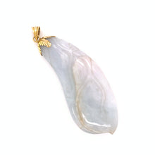 Load image into Gallery viewer, 14K Yellow Gold Carved Jadeite Gourd Pendant